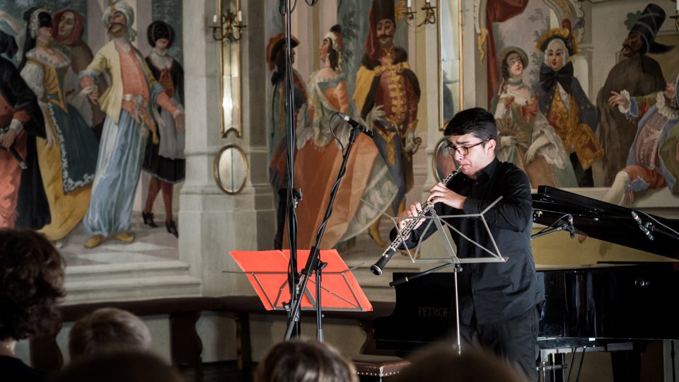 Italian oboist Carlo Cesaraccio at the concert in Český Krumlov