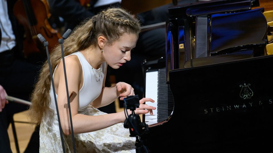 pianist Nora Lubbadová at the Final Concert of Concertino Praga 2024