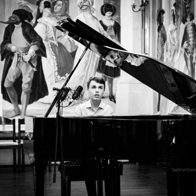 Ryan Martin Bradshaw at the concert in Český Krumlov | foto: Peter Ganzglück